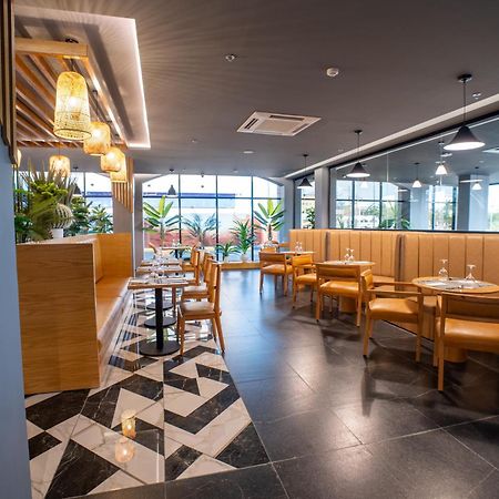 Park Inn By Radisson Наджран Екстериор снимка