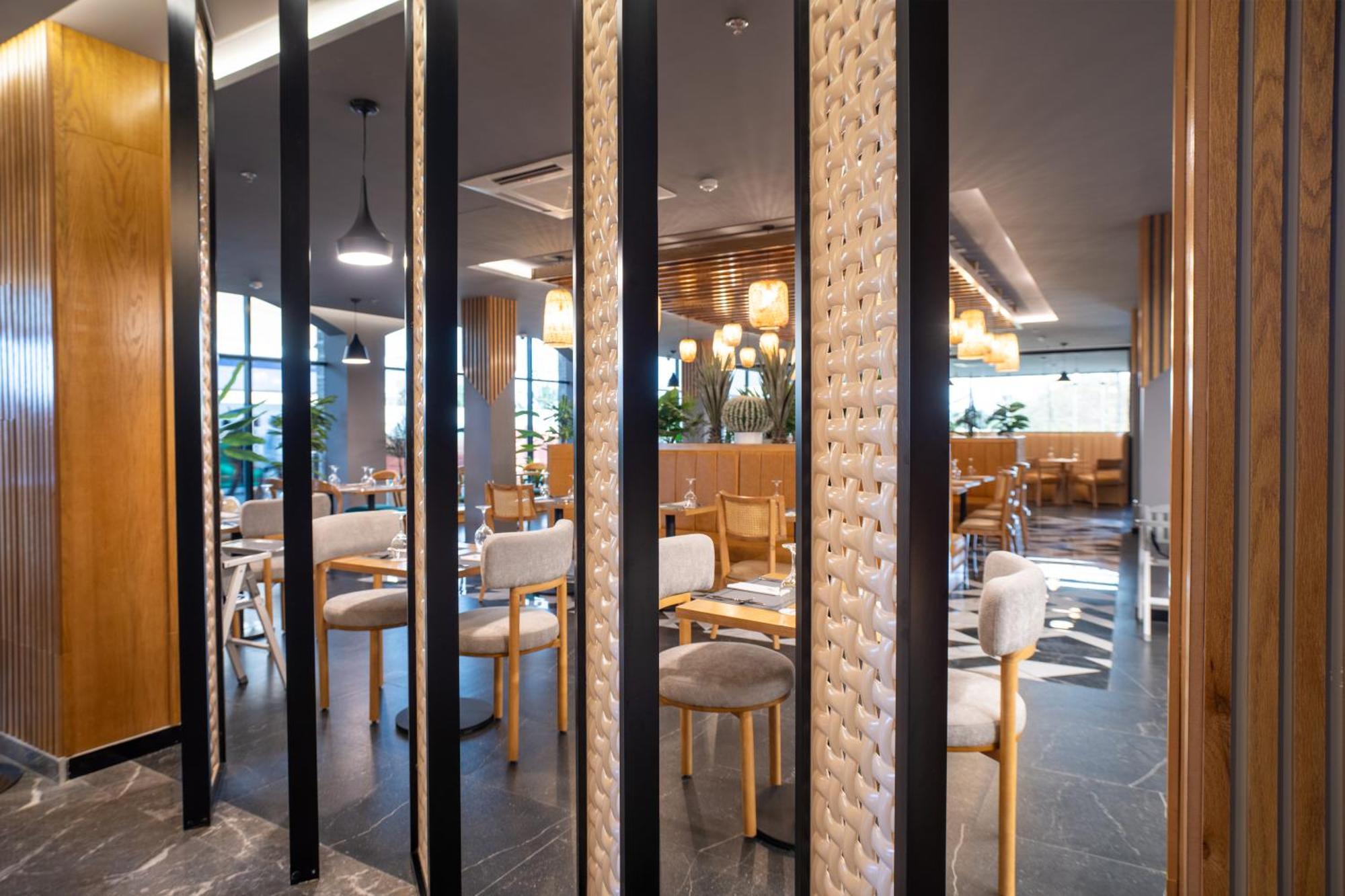 Park Inn By Radisson Наджран Екстериор снимка